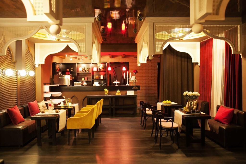 Shadow Boutique Hotel & Spa キシナウ エクステリア 写真