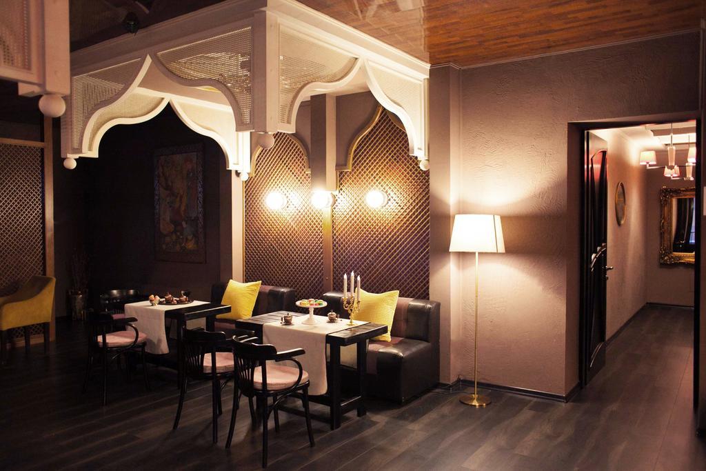 Shadow Boutique Hotel & Spa キシナウ エクステリア 写真