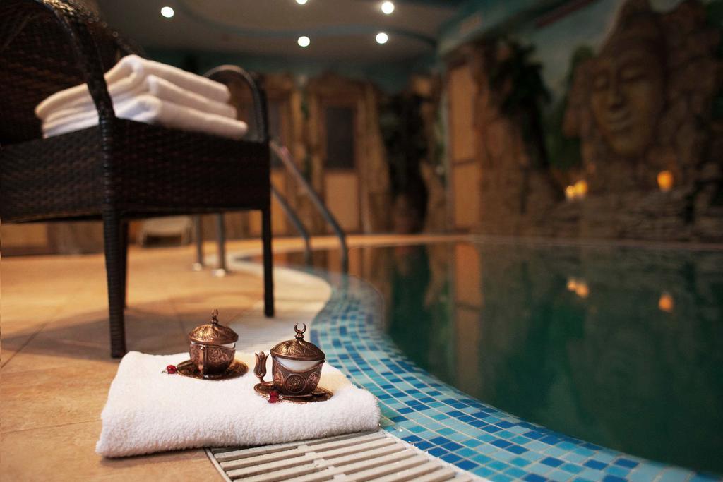 Shadow Boutique Hotel & Spa キシナウ エクステリア 写真