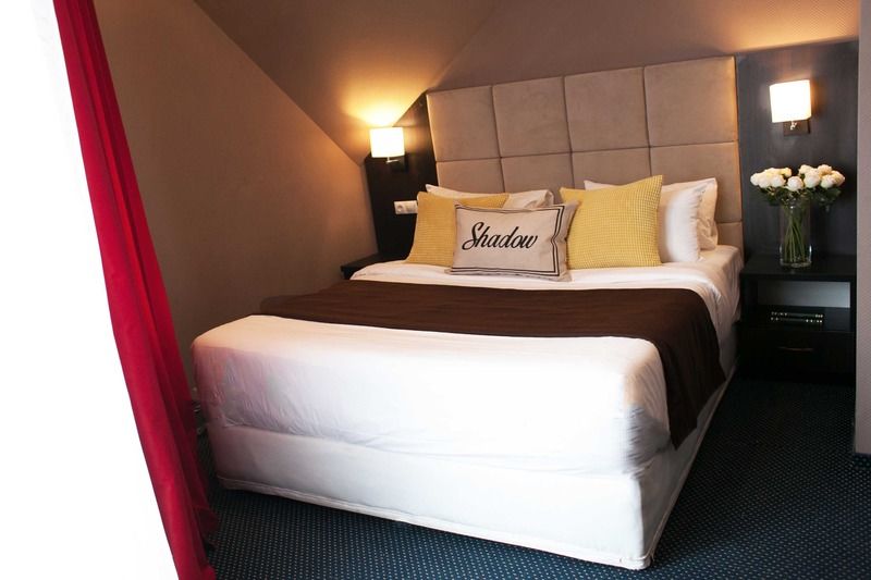 Shadow Boutique Hotel & Spa キシナウ エクステリア 写真