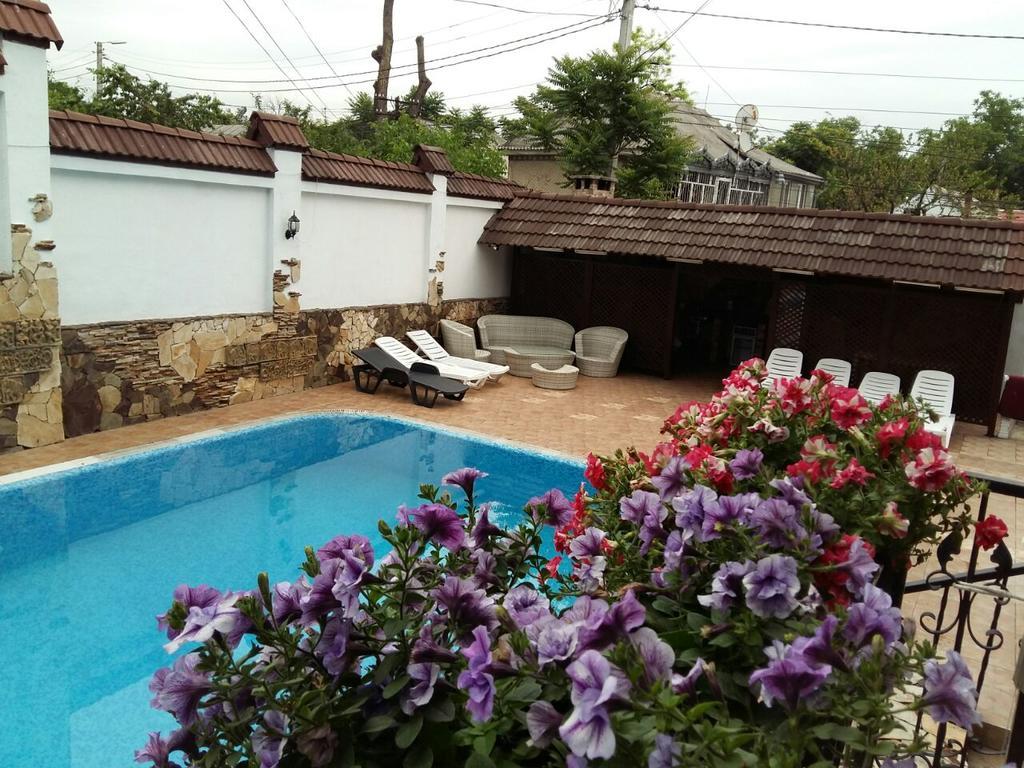 Shadow Boutique Hotel & Spa キシナウ エクステリア 写真