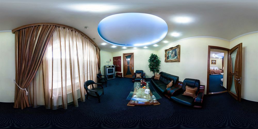 Shadow Boutique Hotel & Spa キシナウ エクステリア 写真