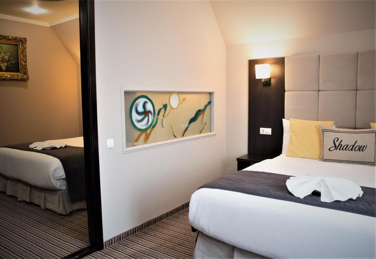 Shadow Boutique Hotel & Spa キシナウ エクステリア 写真