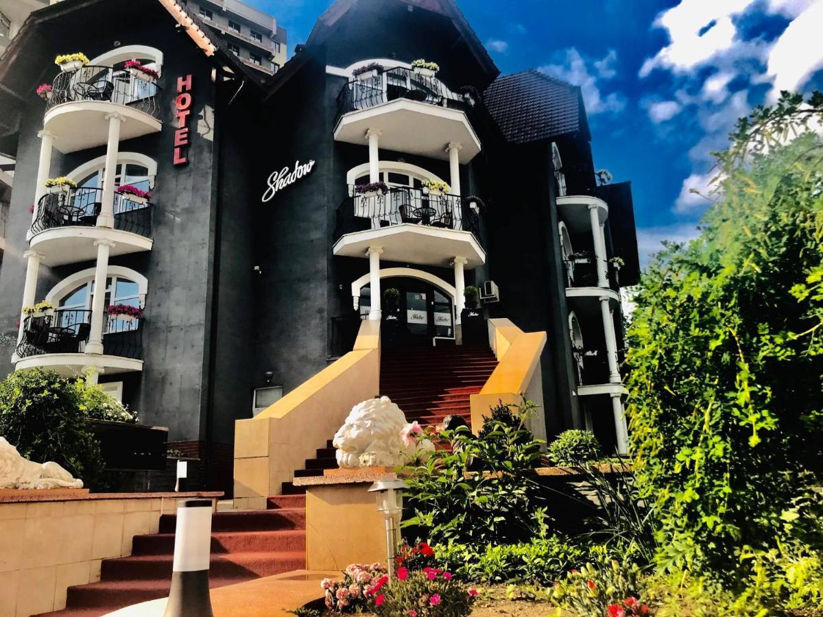 Shadow Boutique Hotel & Spa キシナウ エクステリア 写真