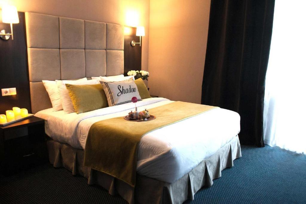 Shadow Boutique Hotel & Spa キシナウ エクステリア 写真
